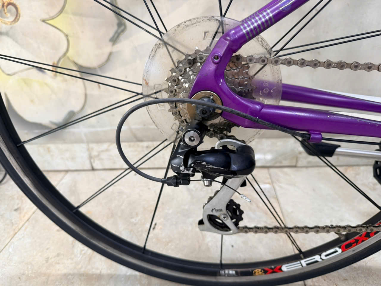 Xe đạp CANNONDALE càng CACBON Xe đạp CANNONDALE càng CACBON