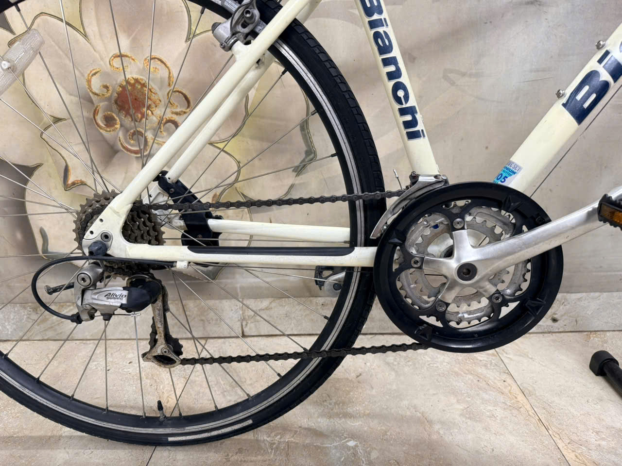 Xe đạp Bianchi Nhật bãi khung nhôm Xe đạp Bianchi Nhật bãi khung nhôm