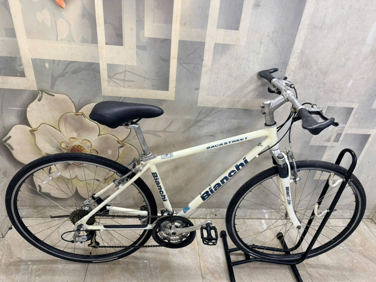 Xe đạp Bianchi Nhật bãi khung nhôm Xe đạp Bianchi Nhật bãi khung nhôm