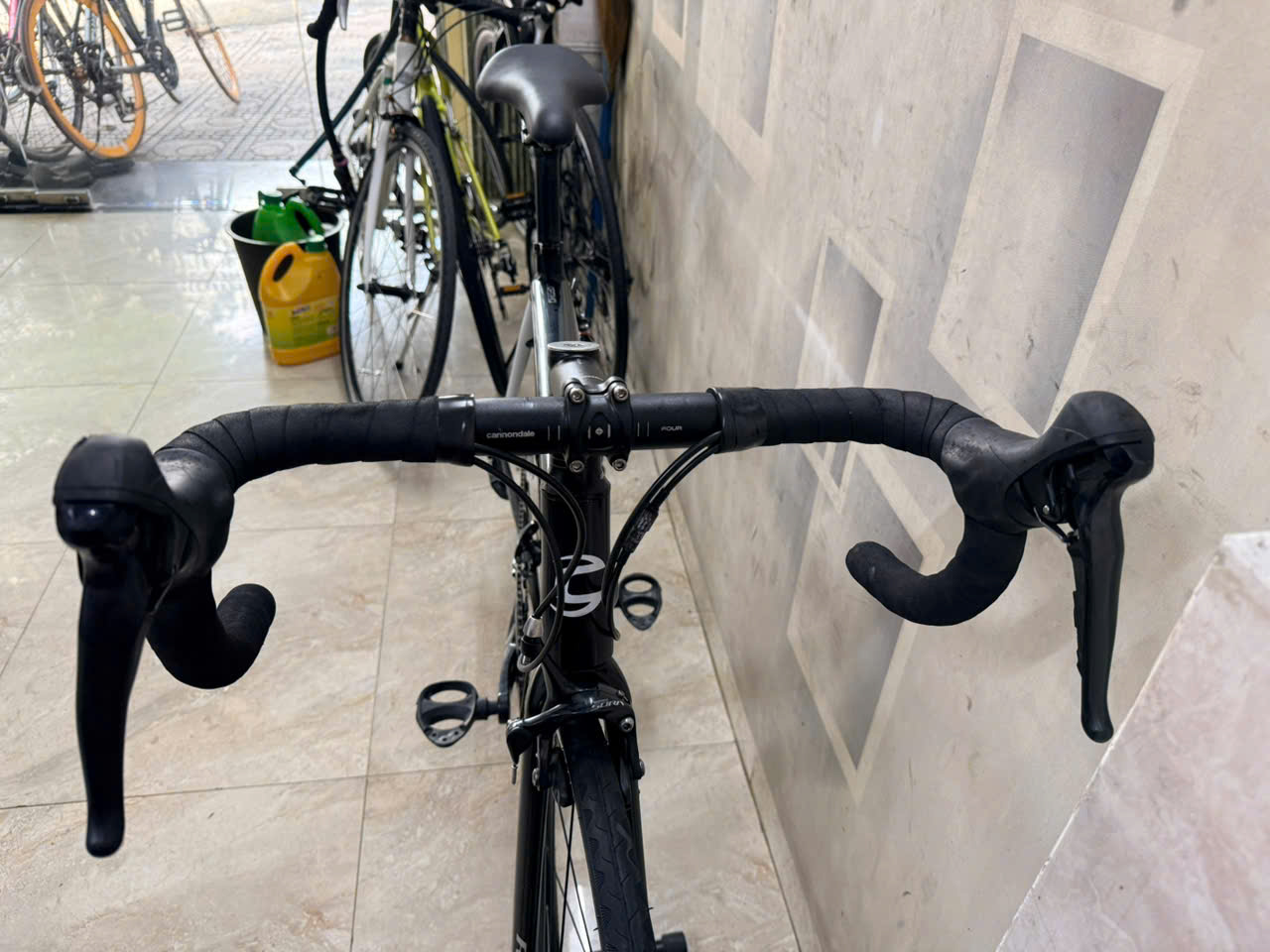 Xe đạp CANNONDALE Nhật bãi Xe đạp CANNONDALE Nhật bãi