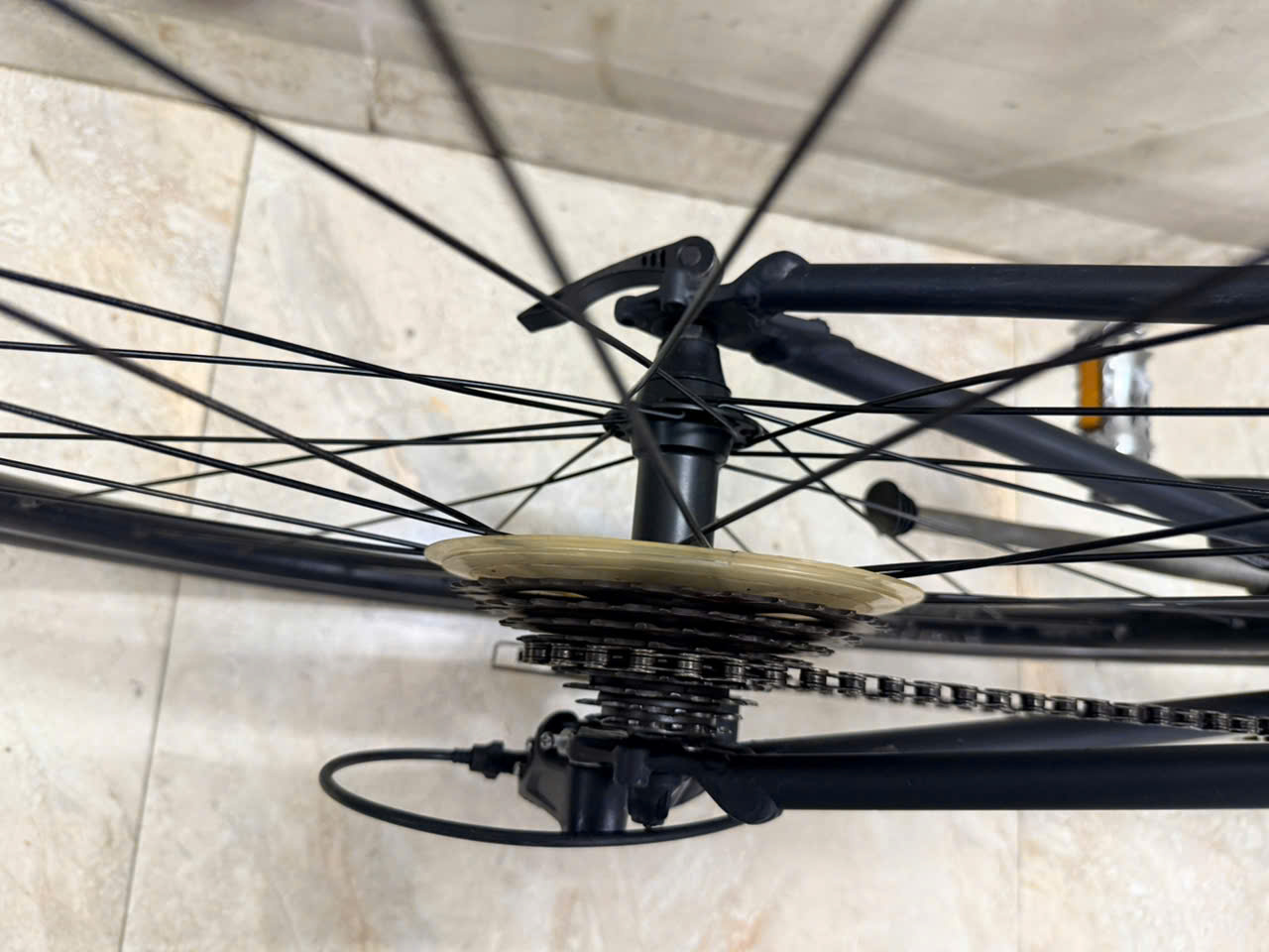 Xe đạp TREK càng cacbon Nhật bãi Xe đạp TREK càng cacbon Nhật bãi