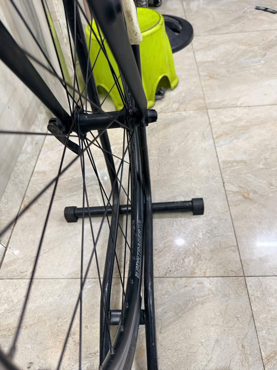 Xe đạp TREK càng cacbon Nhật bãi Xe đạp TREK càng cacbon Nhật bãi