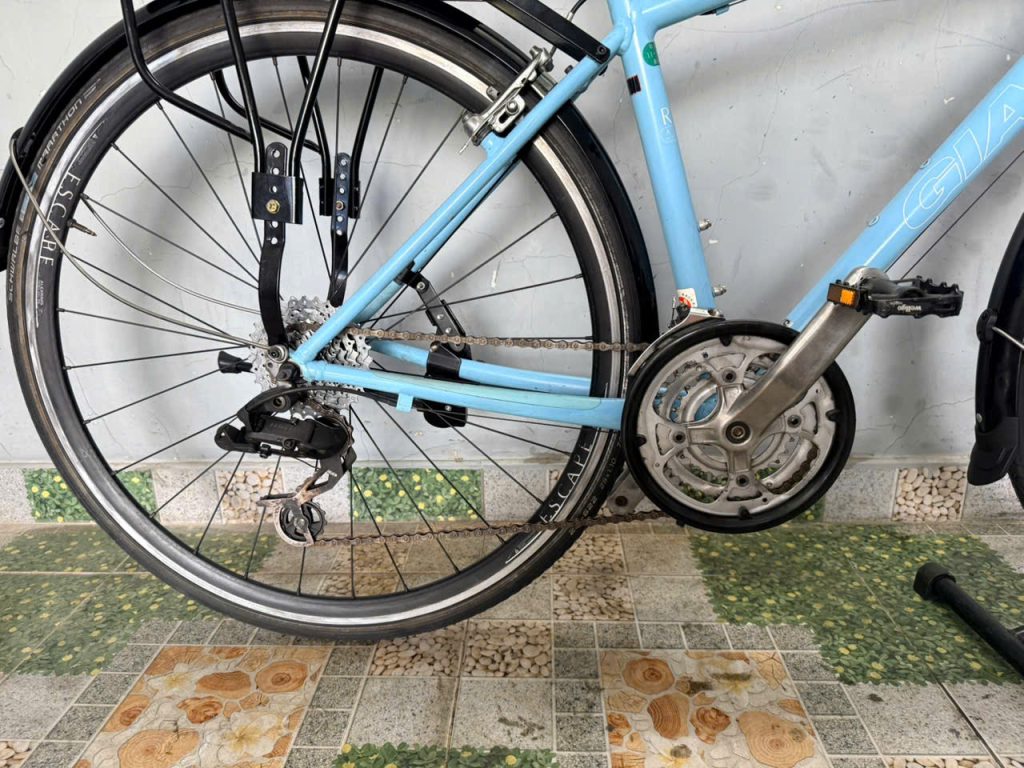 Xe đạp Nhật bãi GIANT R3