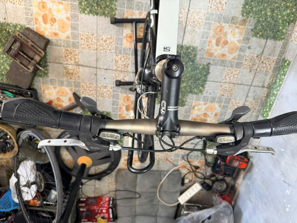Xe Nhật bãi Cannondale càng cacbon