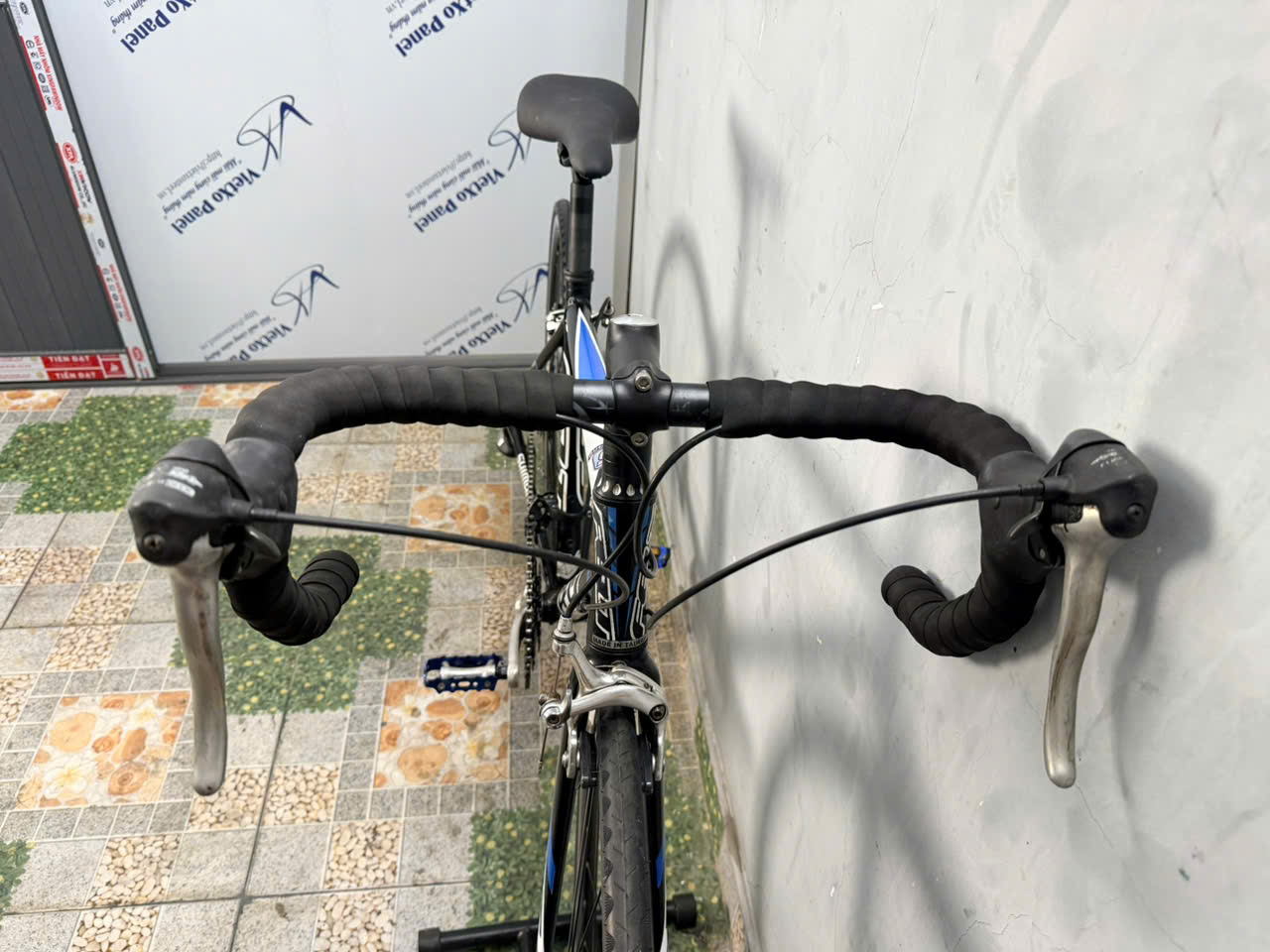 Xe đạp FELT Nhật bãi càng cacbon Xe đạp FELT Nhật bãi càng cacbon