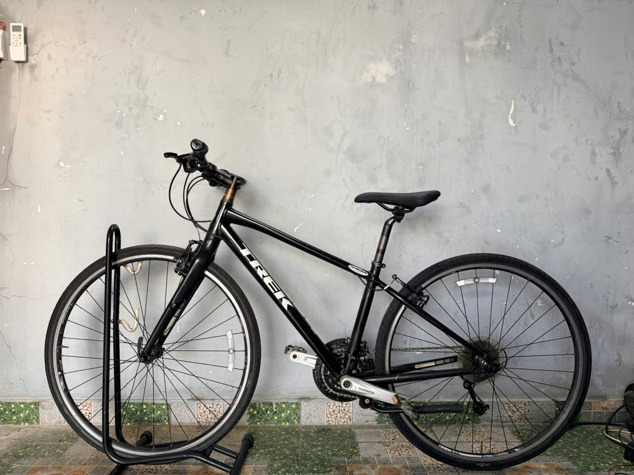 Xe đạp Trek càng cacbon dây âm sườn Xe đạp Trek càng cacbon dây âm sườn