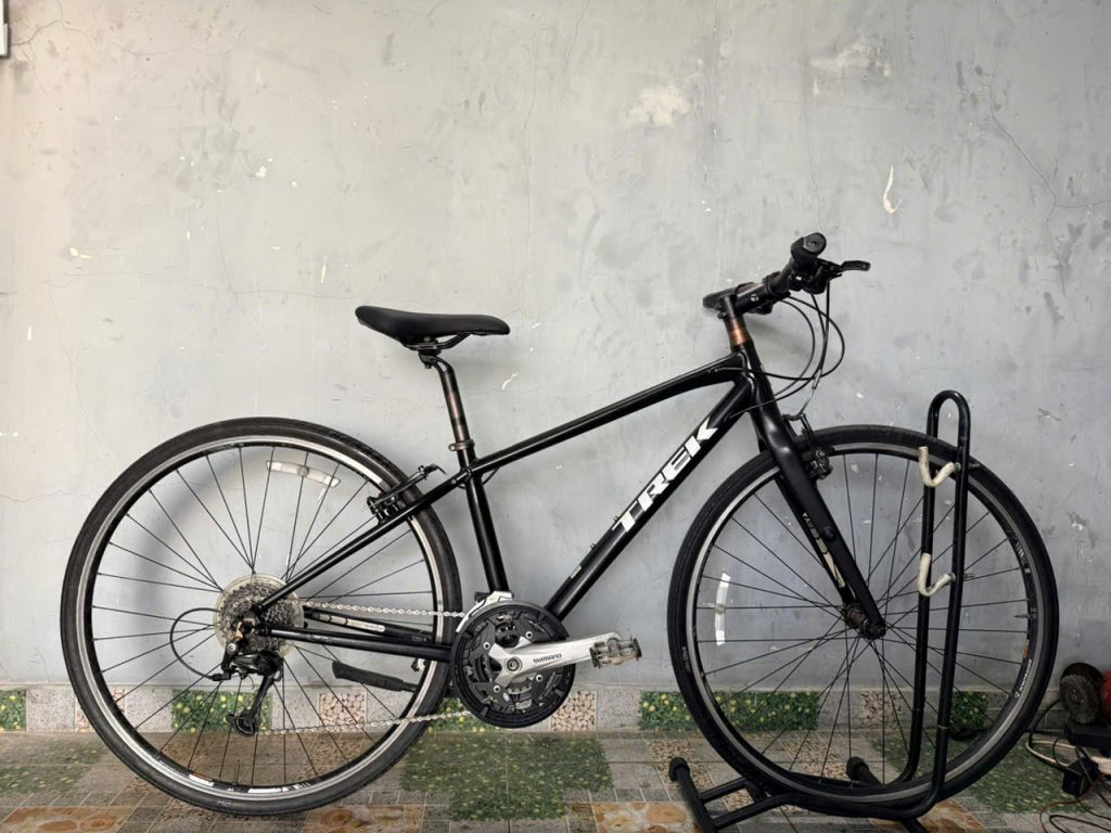 Xe đạp Trek càng cacbon dây âm sườn Xe đạp Trek càng cacbon dây âm sườn