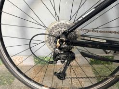 Xe đạp Trek càng cacbon dây âm sườn