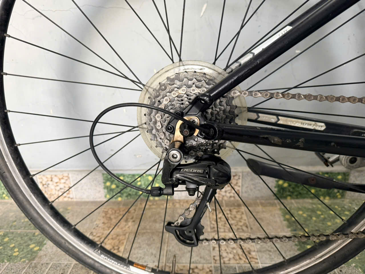 Xe đạp Trek càng cacbon dây âm sườn Xe đạp Trek càng cacbon dây âm sườn