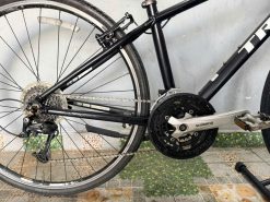 Xe đạp Trek càng cacbon dây âm sườn