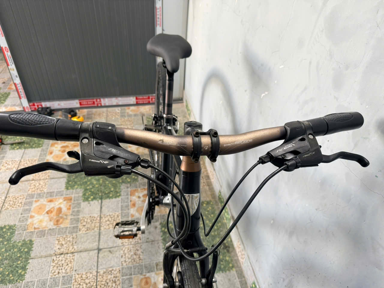 Xe đạp Trek càng cacbon dây âm sườn Xe đạp Trek càng cacbon dây âm sườn