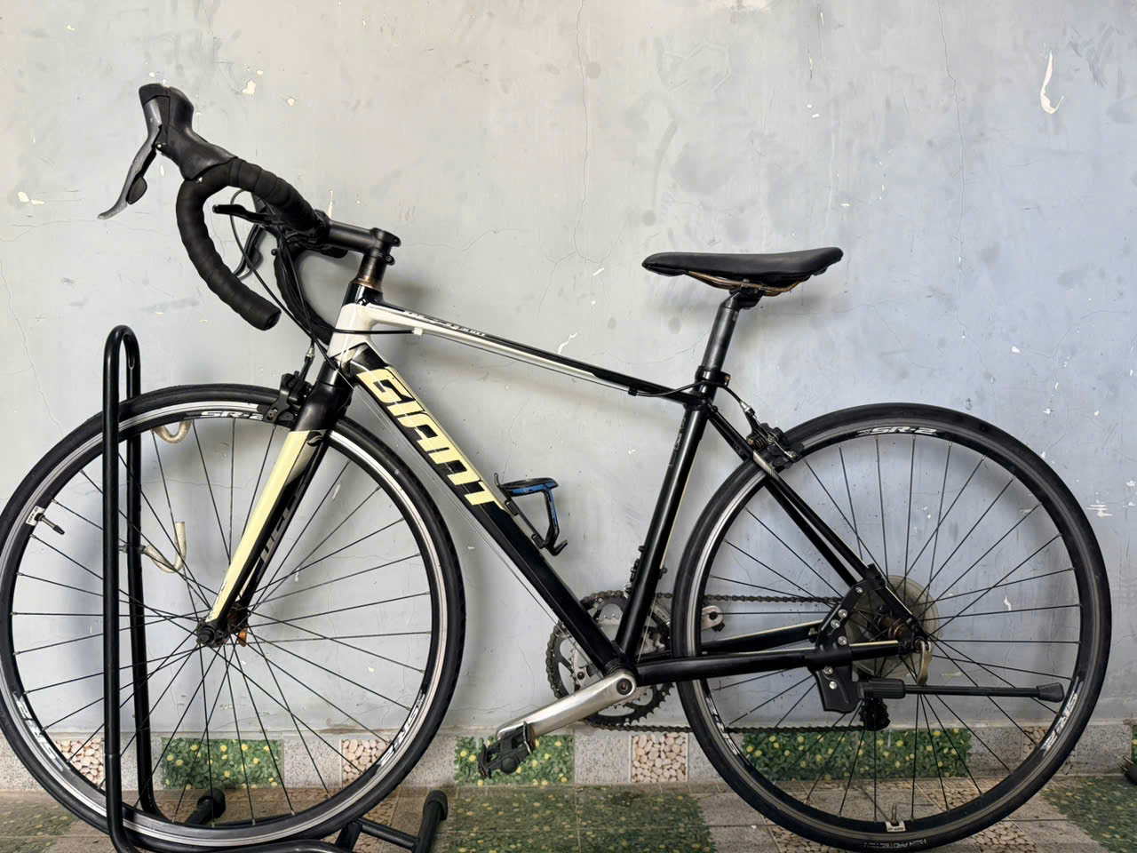 Xe đạp nhật bãi Giant DEFY càng cacbon Xe đạp nhật bãi Giant DEFY càng cacbon