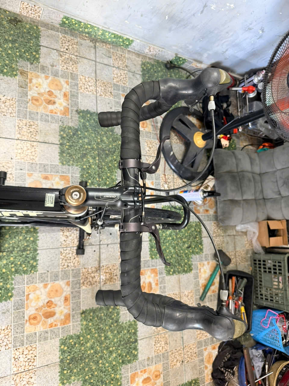 Xe đạp nhật bãi Giant DEFY càng cacbon Xe đạp nhật bãi Giant DEFY càng cacbon