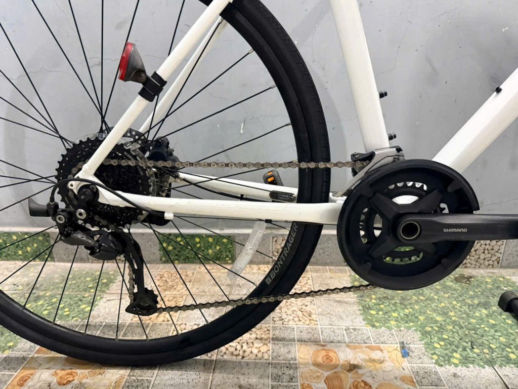 Xe đạp Trek 7.3 FX phanh đĩa dầu