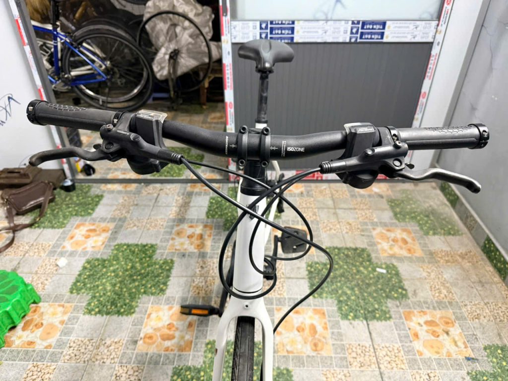 Xe đạp Trek 7.3 FX phanh đĩa dầu