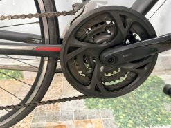 Xe đạp trek 7.3 FX càng các bon