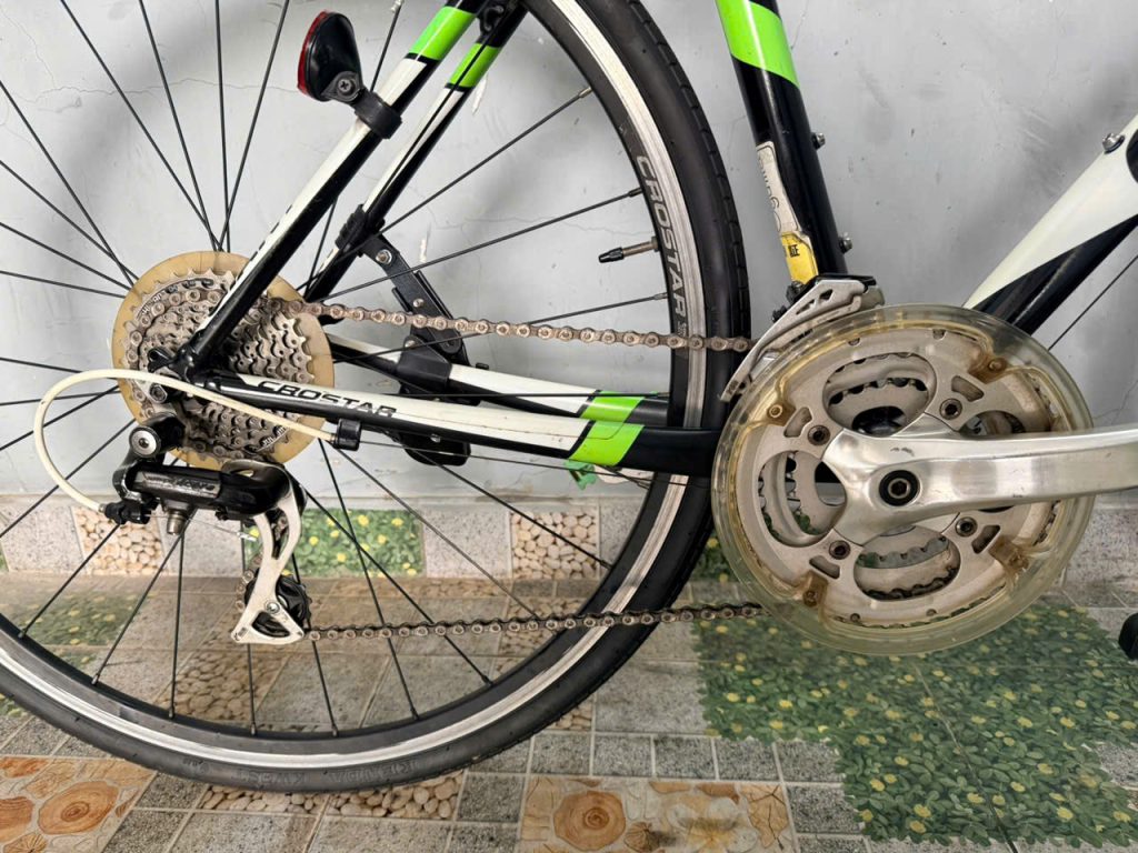 Xe đạp nhật bãi Giant crostar phun nhôm Xe đạp nhật bãi Giant crostar phun nhôm