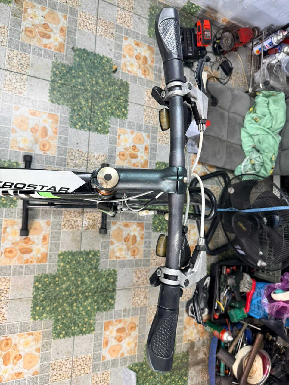 Xe đạp nhật bãi Giant crostar phun nhôm Xe đạp nhật bãi Giant crostar phun nhôm