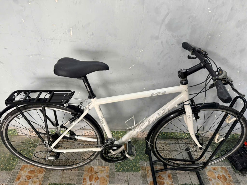 Xe đạp nhật bãi Specialized (Mỹ)