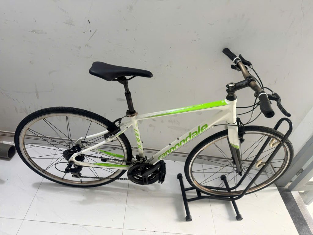 Xe đạp nhật bãi Cannondale càng cacbon