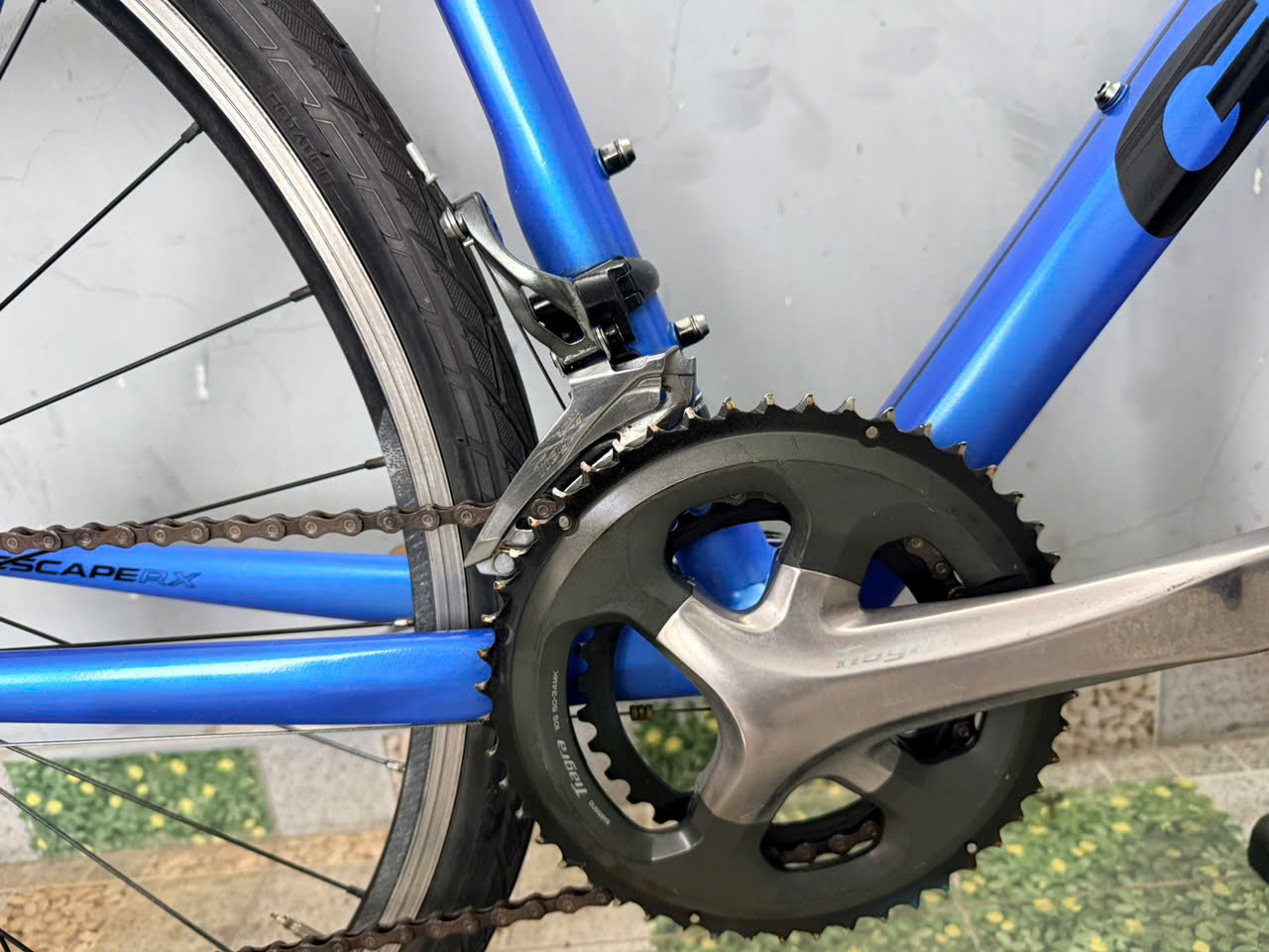 Xe đạp Giant càng carbon trục rỗng Xe đạp Giant càng carbon trục rỗng