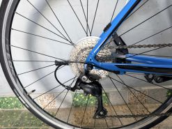 Xe đạp Giant Contend trục rỗng