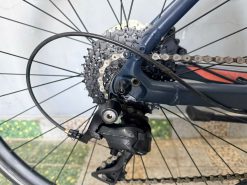 Xe đạp Specialized trục rỗng phanh dầu