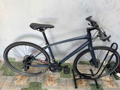 Xe đạp Specialized trục rỗng phanh dầu