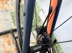 Xe đạp Specialized trục rỗng phanh dầu