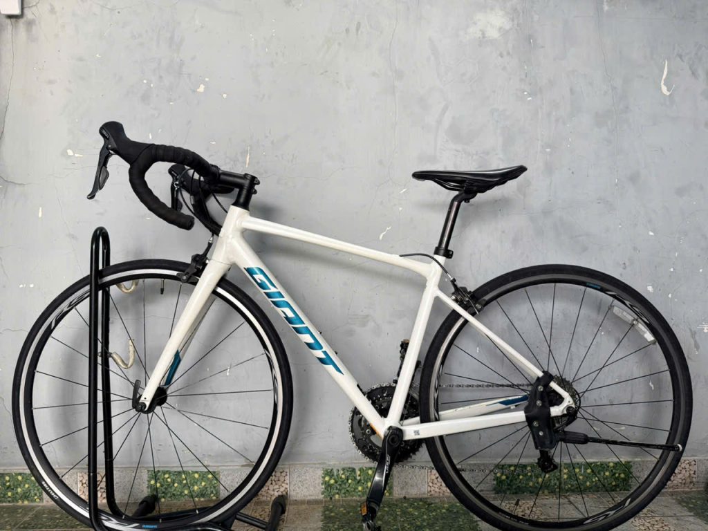 Xe đạp nhật bãi Giant contend 