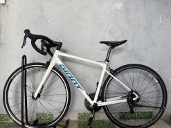 Xe đạp nhật bãi Giant contend