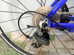 Xe đạp Gios trục rỗng càng carbon