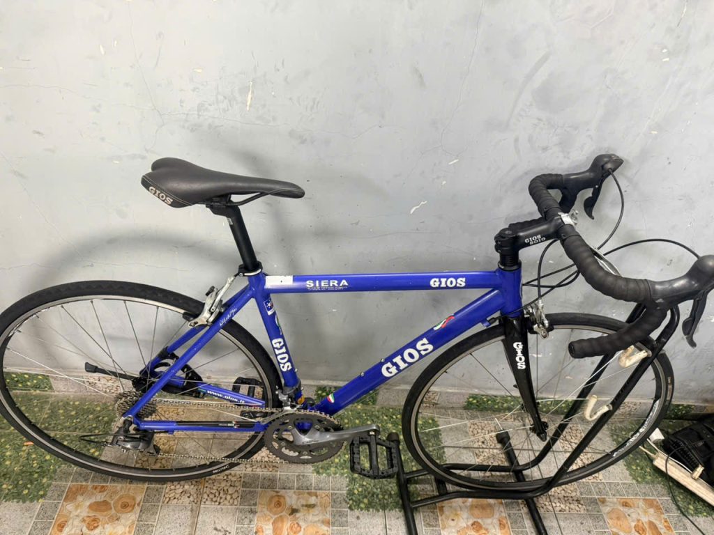 Xe đạp nhật bãi Gios càng carbon Xe đạp nhật bãi Gios càng carbon