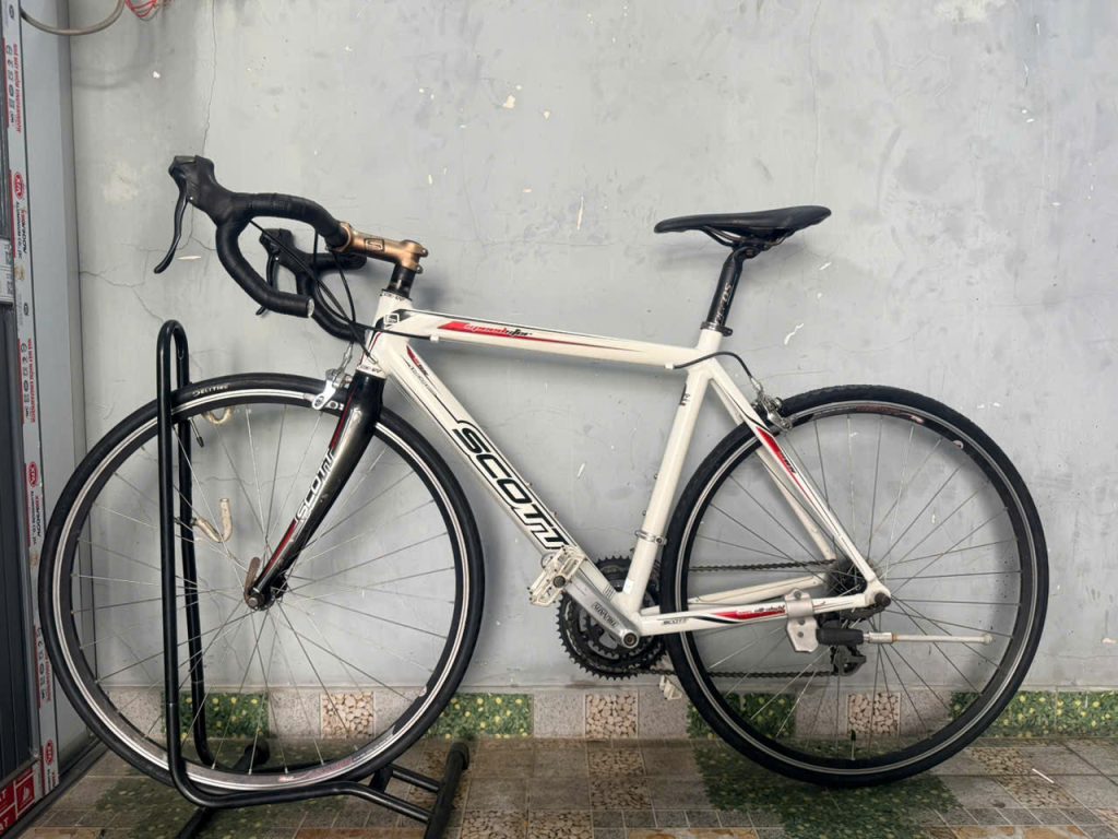 Xe đạp nhật bãi Scott càng carbon Xe đạp nhật bãi Scott càng carbon