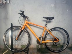 Xe đạp TREK 7.4 càng carbon