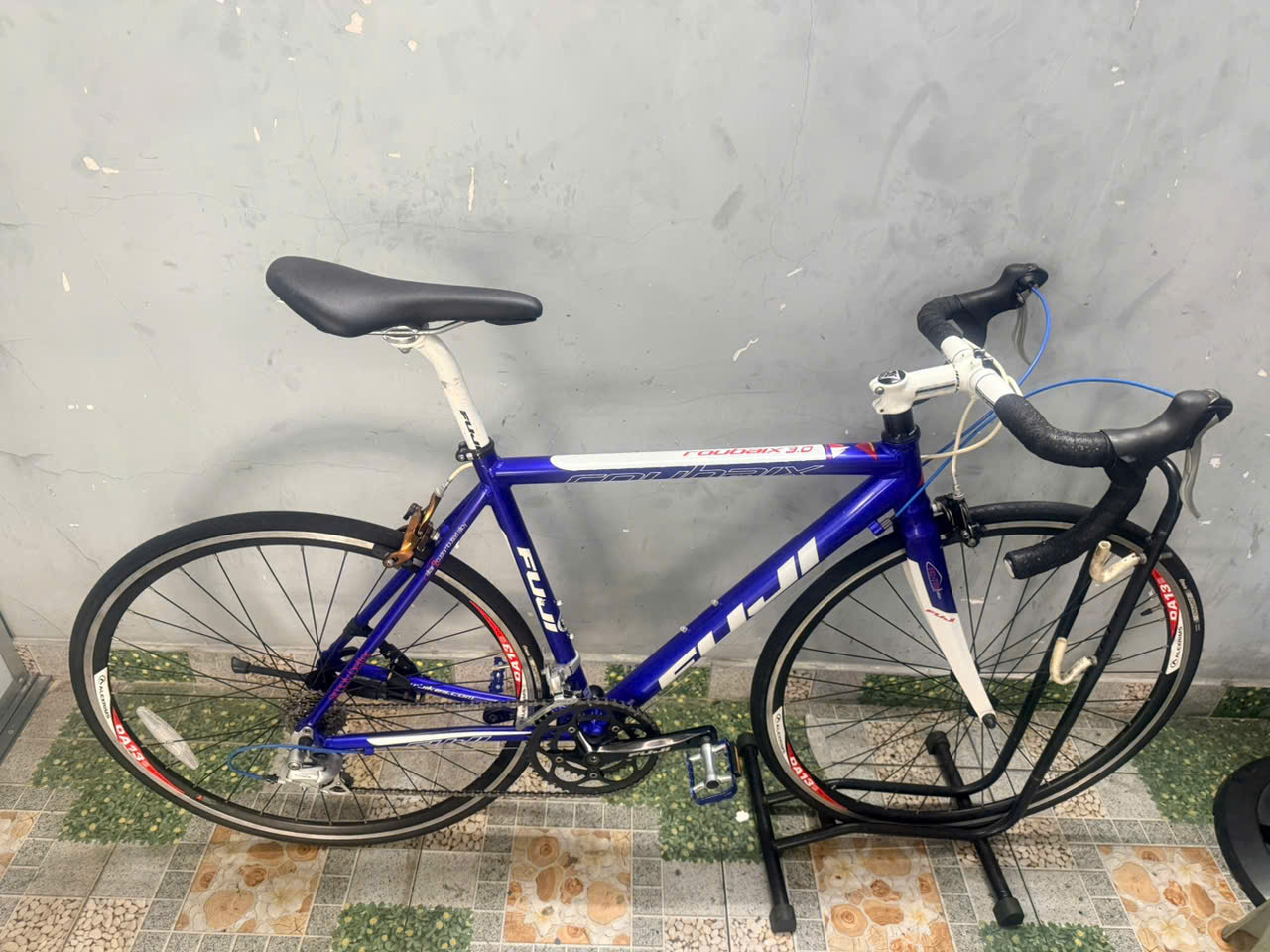 Xe đạp FUJI bãi nhật càng carbon Xe đạp FUJI bãi nhật càng carbon