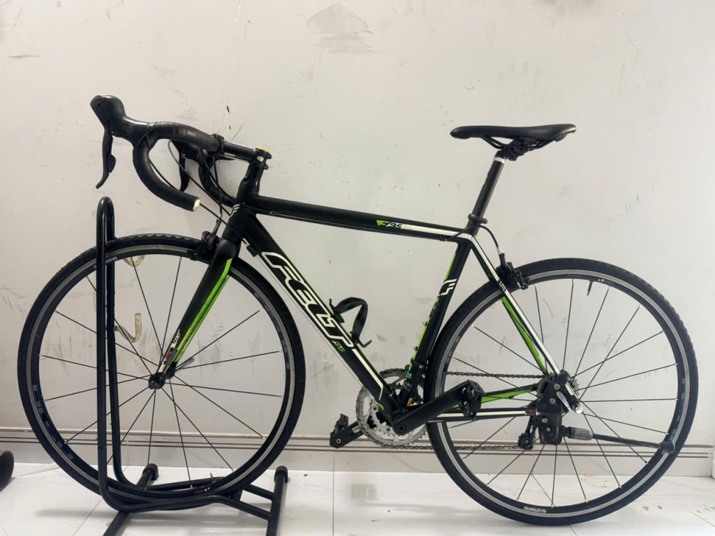 Xe đạp nhật bãi Felt tay cong Group Sora