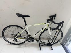 Xe đạp đua Giant TCR càng carbon