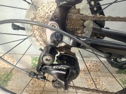 Xe đạp Bianchi Group 105 trục rỗng