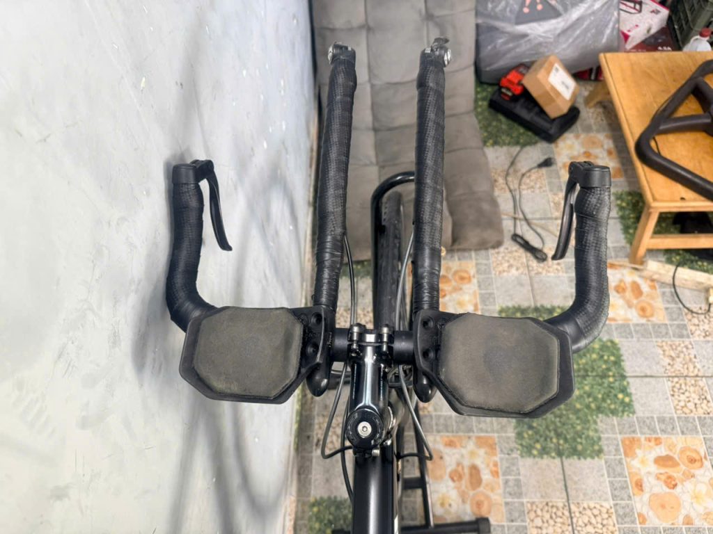 Xe đạp Bianchi Group 105 trục rỗng