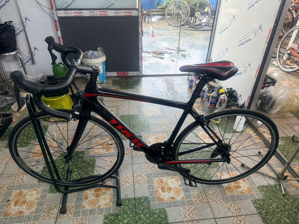 Giá xe đạp carbon hiện nay bao nhiêu