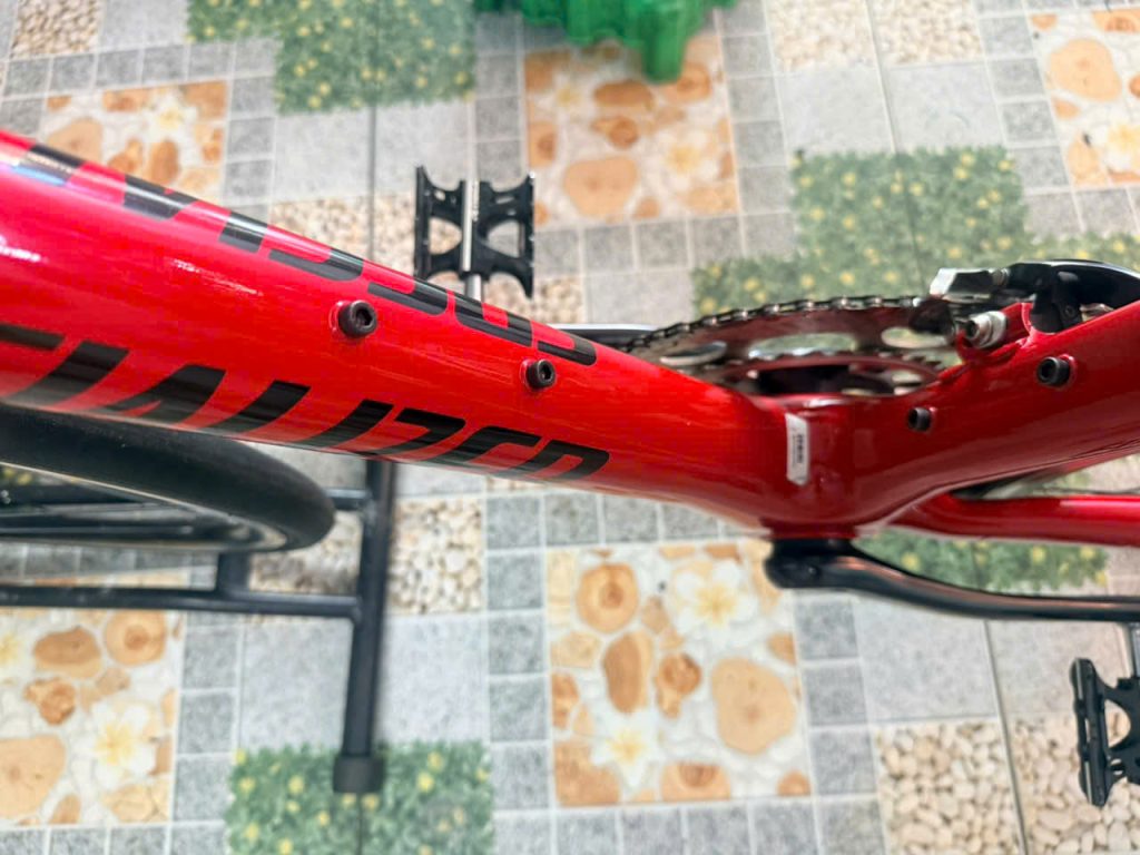Xe đạp nhật bãi Carbon Specialized