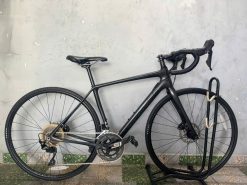 Xe đạp Carbon Specialized phanh dầu