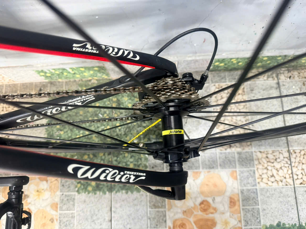 Xe đạp carbon Wilier nhật bãi Xe đạp carbon Wilier nhật bãi