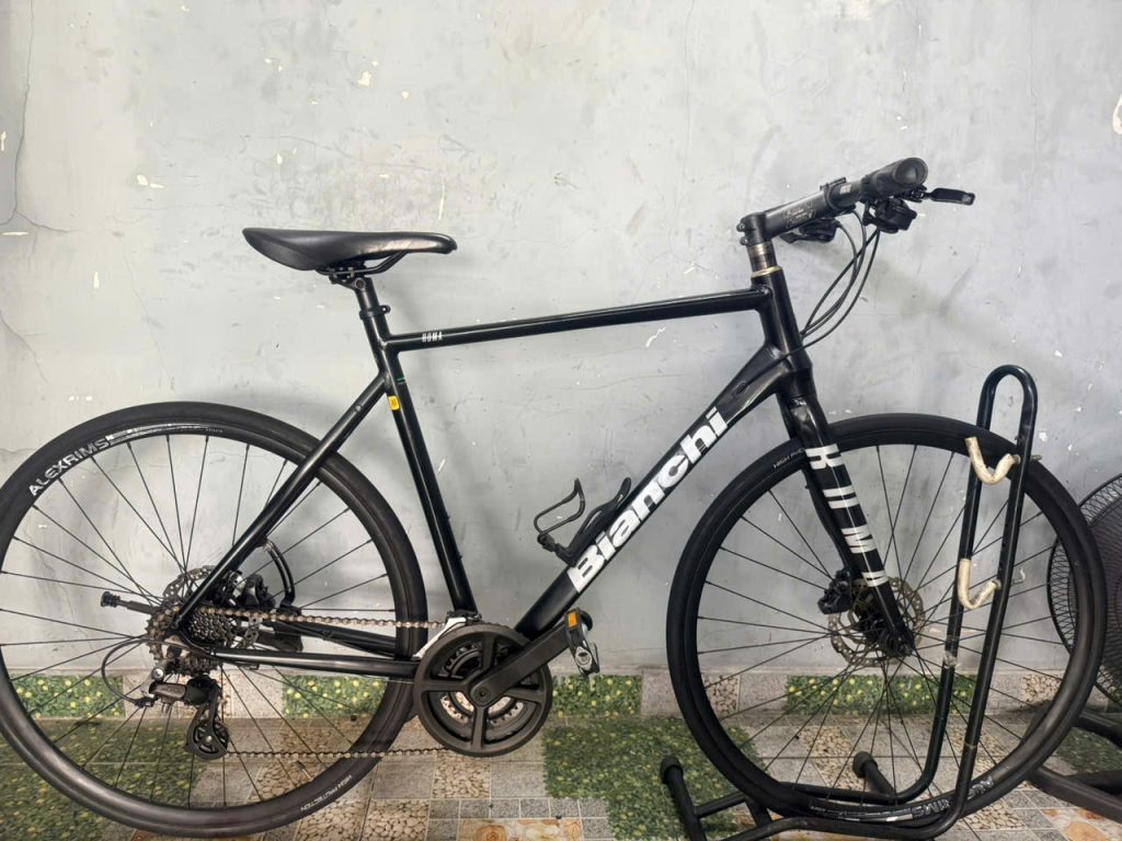 Xe đạp Bianchi Roma phanh đĩa dầu 