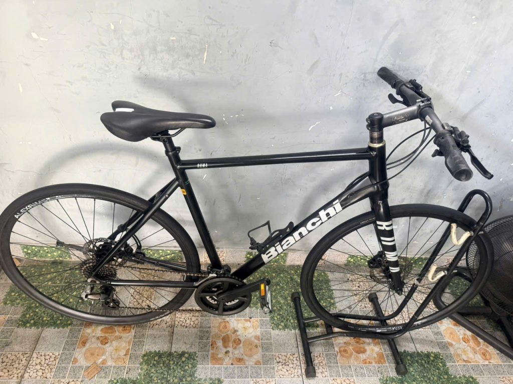 Xe đạp Bianchi Roma phanh đĩa dầu 