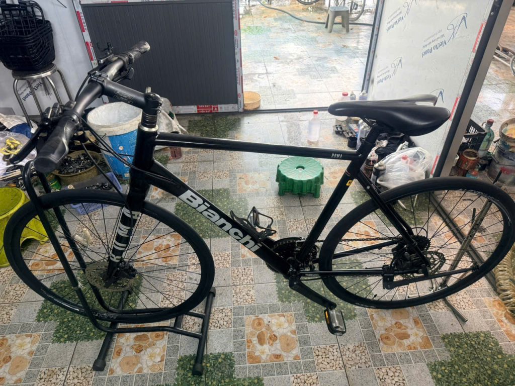 Xe đạp Bianchi Roma phanh đĩa dầu 
