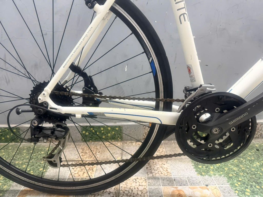 Xe đạp Specialized nhật bãi dây âm sườn