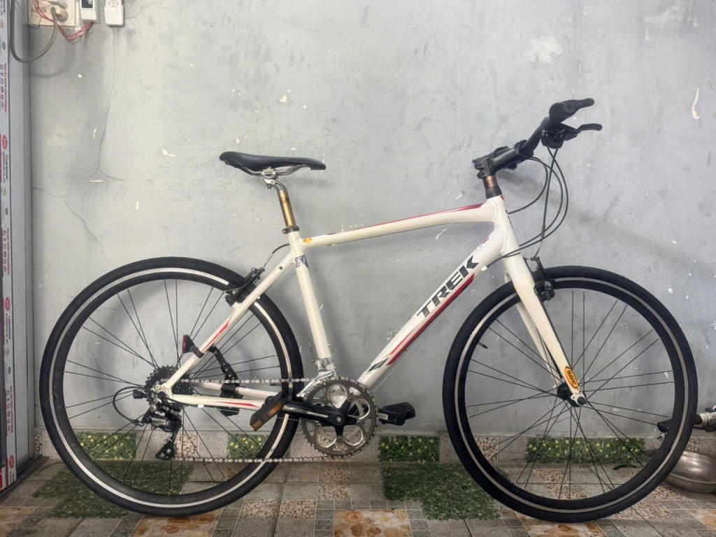 Xe đạp trek FX 7.5 nhật bãi Xe đạp trek FX 7.5 nhật bãi