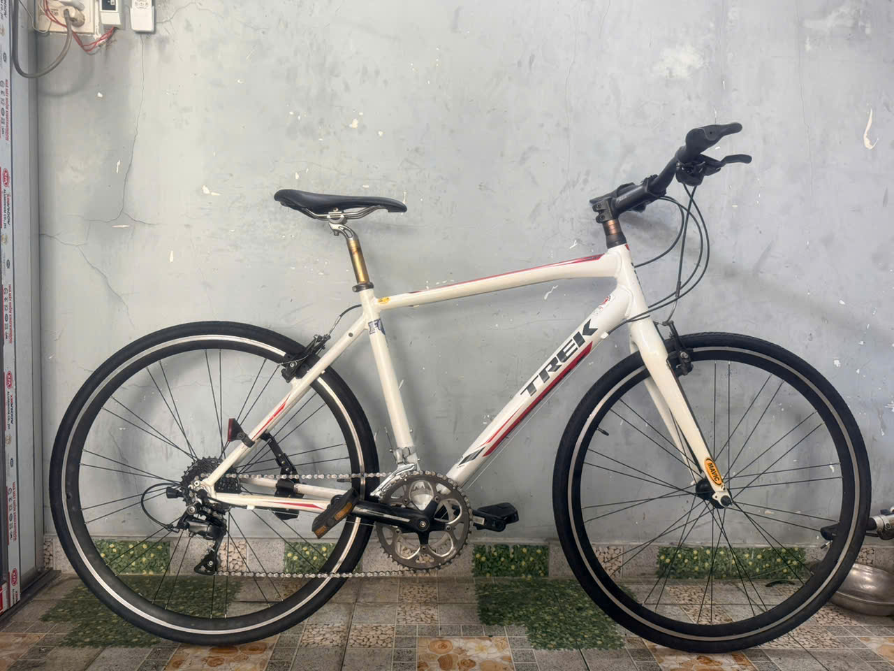 Xe đạp trek FX 7.5 nhật bãi Xe đạp trek FX 7.5 nhật bãi
